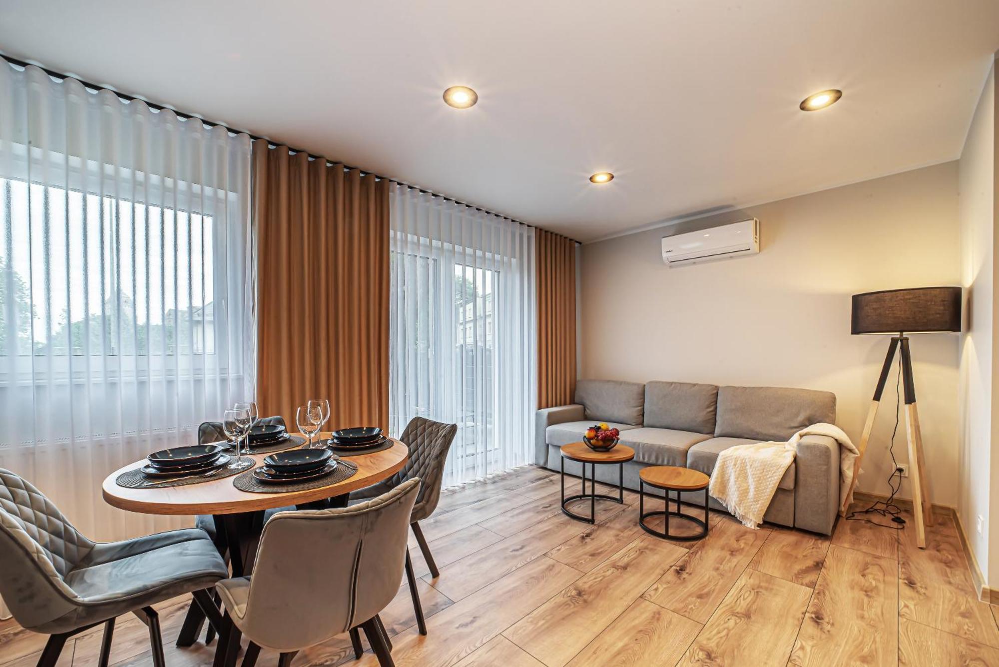 Apartament Labradoryt, Klimatyzacja, Parking Priv 博莱斯瓦维茨 外观 照片