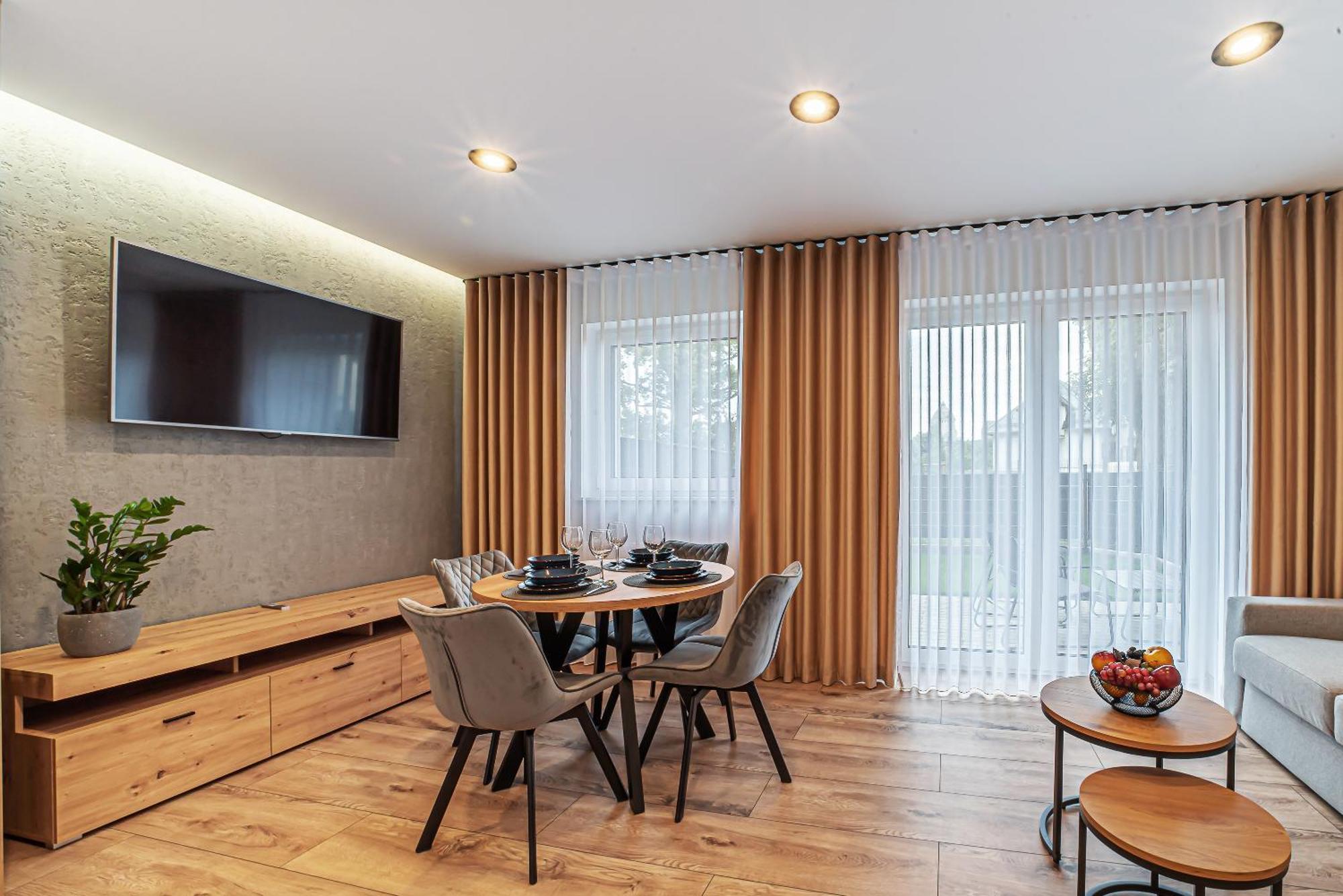 Apartament Labradoryt, Klimatyzacja, Parking Priv 博莱斯瓦维茨 外观 照片